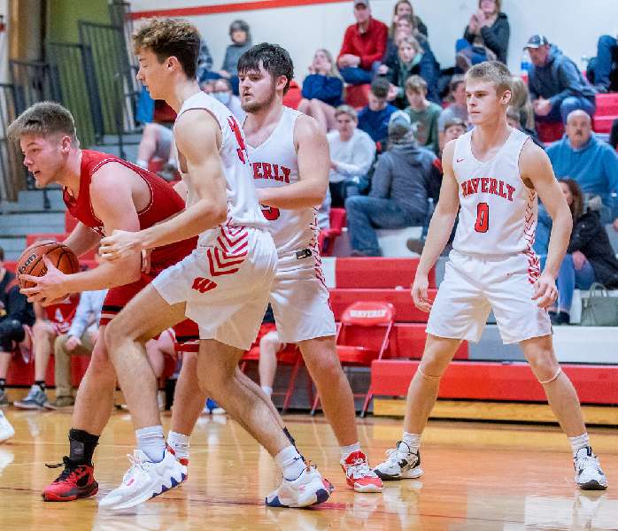 HOT-SHOOTING WOLVERINES ROLL OVER NEWARK VALLEY, 78-4