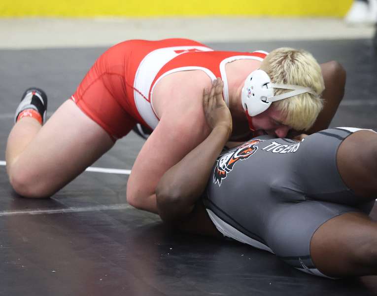 WAVERLY ADVANCES FOUR TO SEMIFINALS; TWO ALIVE IN WRESTLEBACKS — WOLVERINES IN 8TH PLACE AT SOUTHERN TIER MEMORIAL