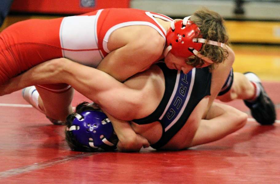 WAVERLY RACKS UP PINS IN 70-6 WIN OVER DRYDEN