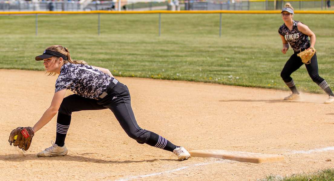 THENS PULLS OUT 8-4 WIN OVER TIOGA IN OPENER OF 'BATTLE AT THE BORDER' 