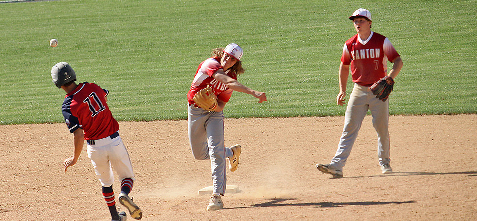 Warriors fall to Sayre in D4 semis