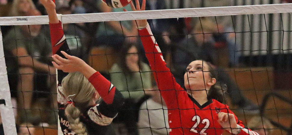 Troy Volleyballers Sweep Liberty