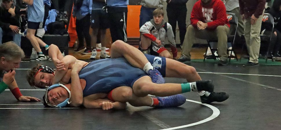 Hinman, Breidt Win Wadas Tournament Titles