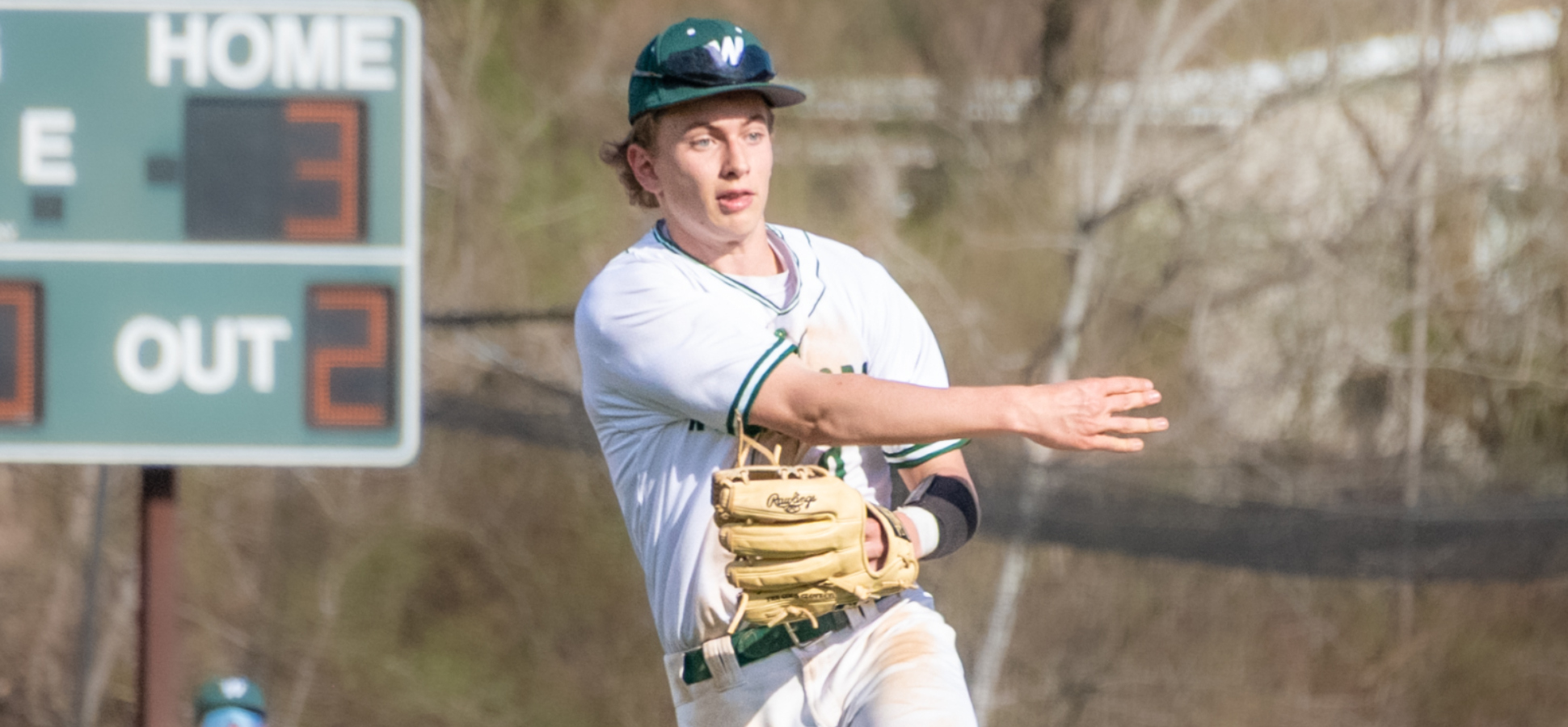 Hornets Fend Off Rival Mansfield After Big 3rd Inning