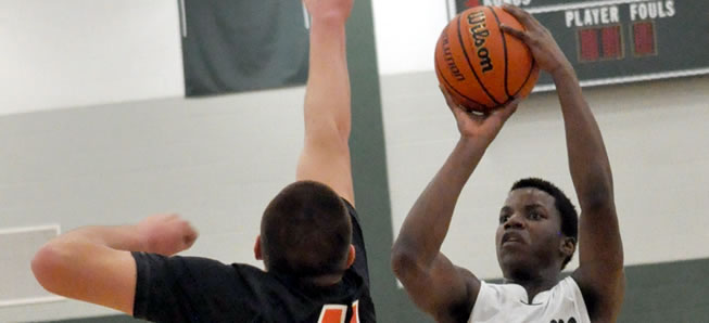 Hornets outlast Jersey Shore in Christmas Tournament.