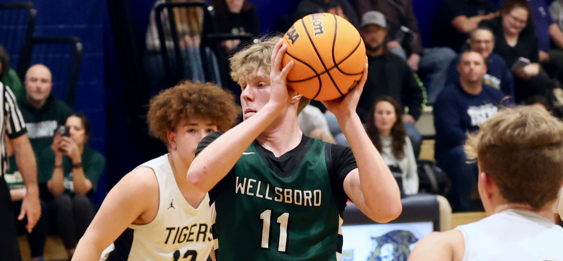 Hornets Withstand Late Mansfield Rally To Win District Play-In Game