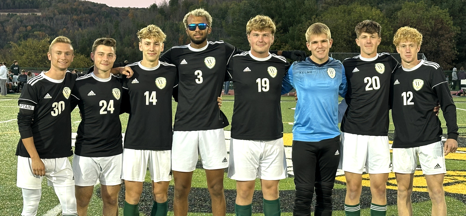 Hornets Edge Williamson 3-2 For Senior Night Victory