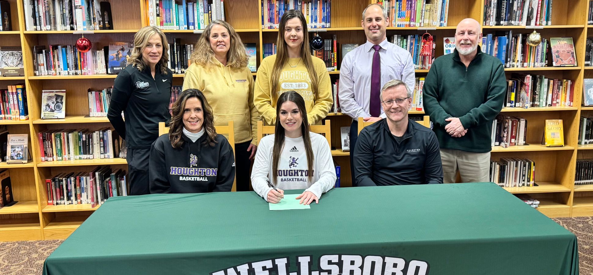 Brandenburg Choses Houghton College To Continue Her Basketball Career