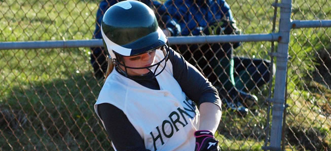 Hornet Softball downs Sayre