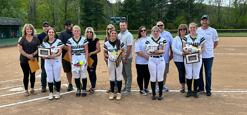 Lady Hornets Fall 11-2 To Canton On Senior Night.