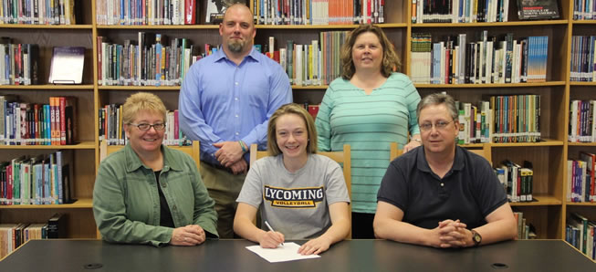 Warriner continues volleyball career at Lycoming College