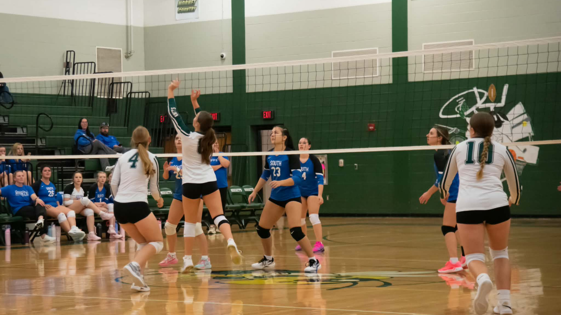 Lady Hornets Sweep South Williamsport