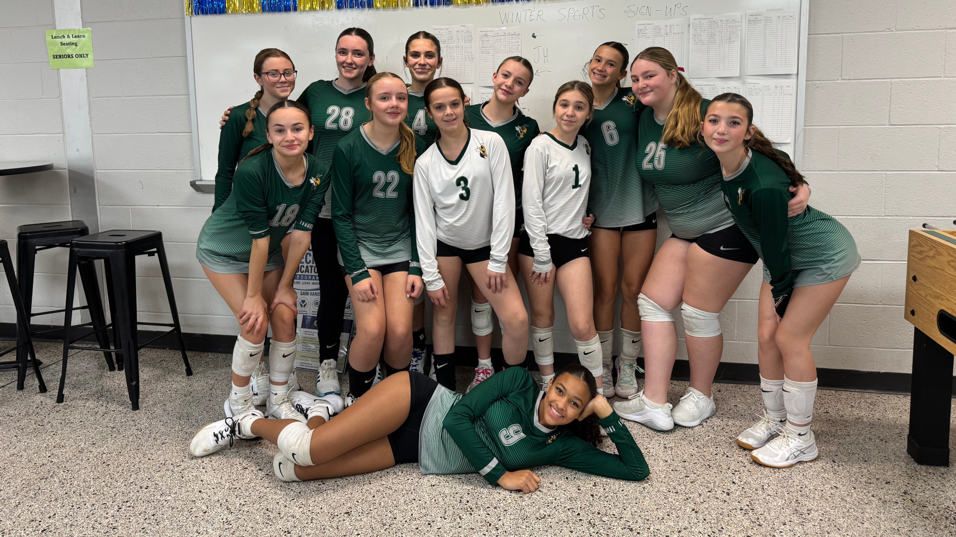Junior High Volleyball Team Concludes Season At Williamson Tournament