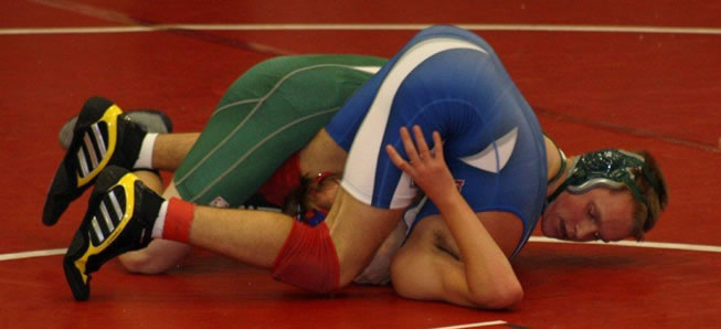 Hornet grapplers fall to North Penn