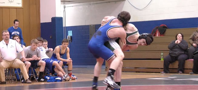 Hornets wrestlers fall to North Penn, 54-12