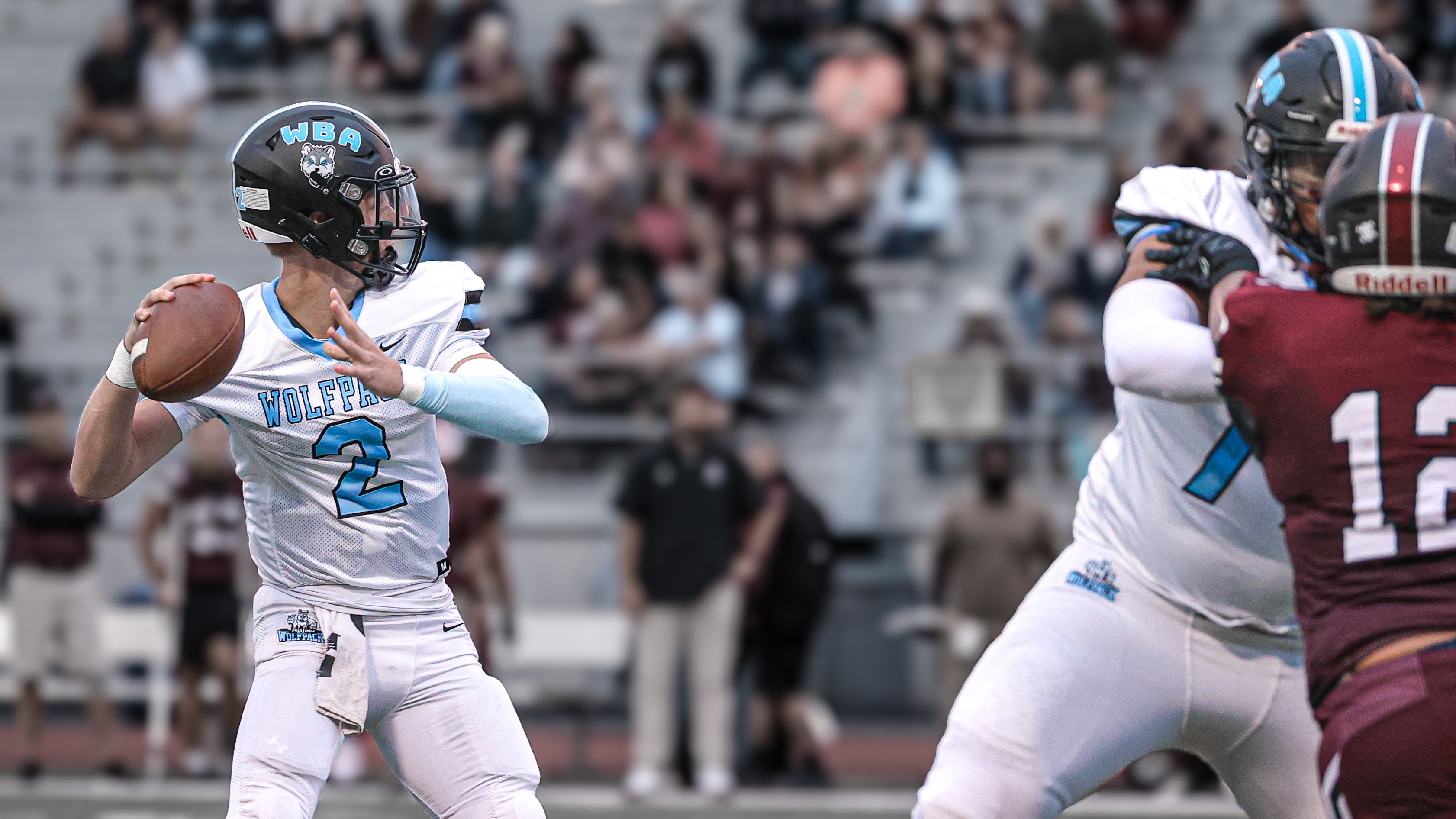 Howe Breaks WVC Touchdown Record as Wolfpack Dominate Battle of the Bridge
