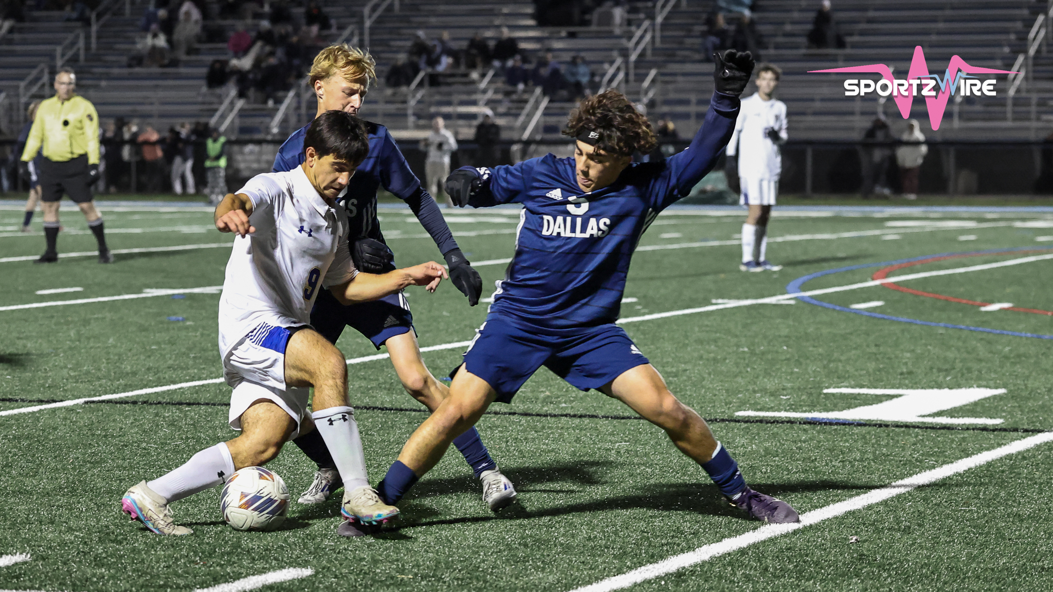 Dallas edges Valley View in back-and-forth Class 3A quarterfinal
