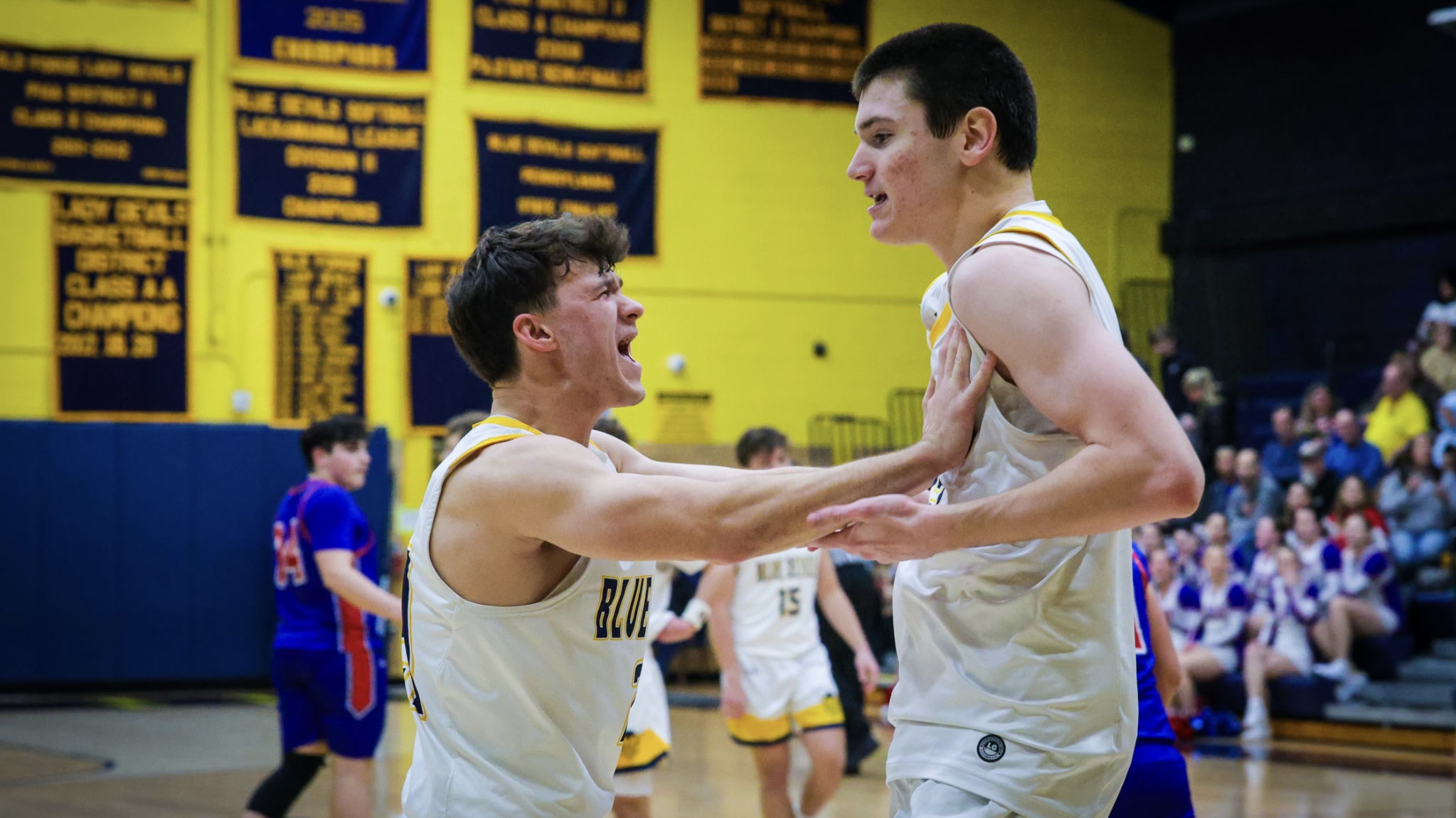 Old Forge Holds Off Lakeland, 54â€“51, Behind Logan Fanningâ€™s Dominant Performance 