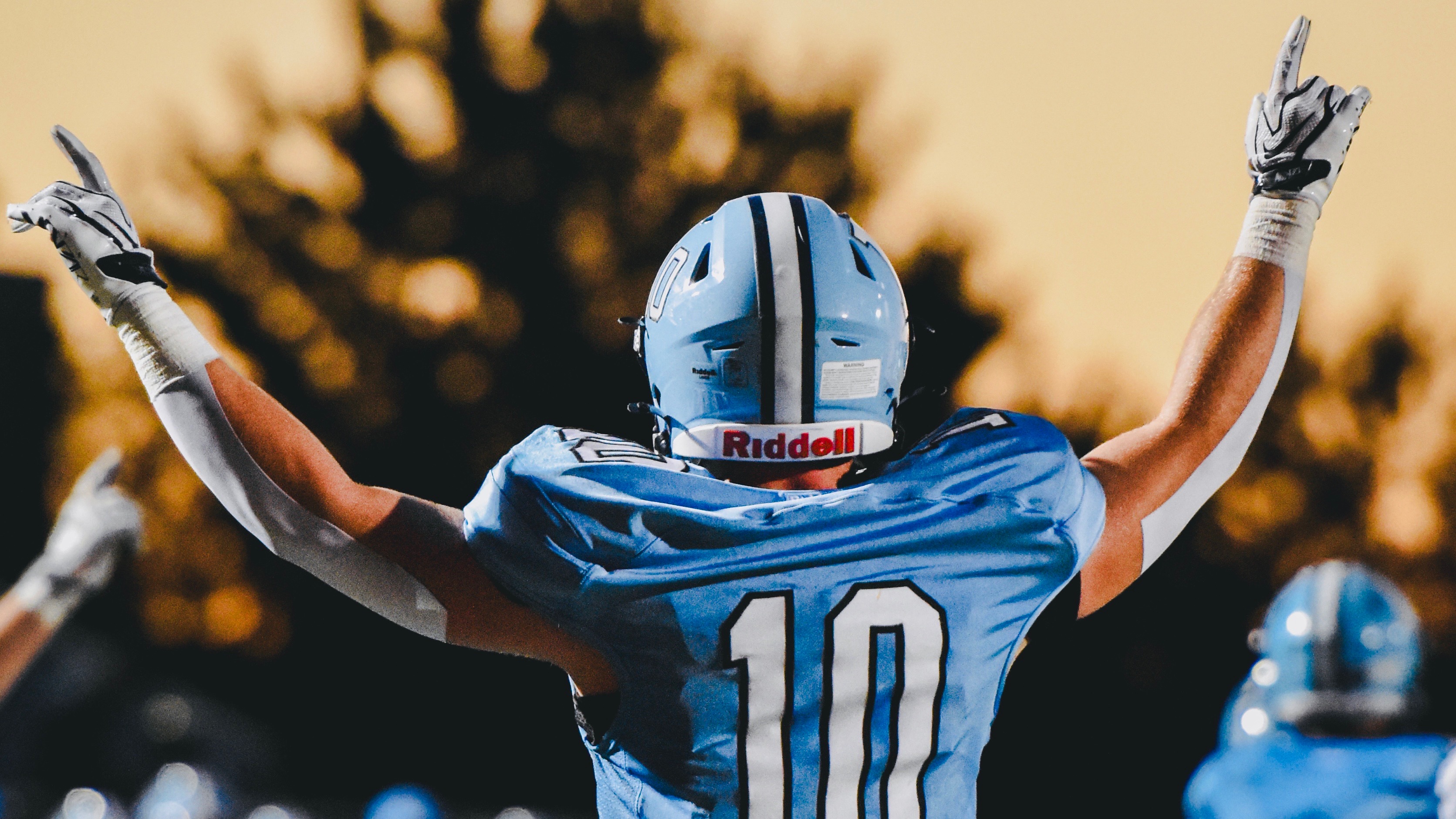Dallas Dominates Old Shoe Rivalry, Rolls Past Lake-Lehman 49–7 to Remain Unbeaten Dallas Dominates Old Shoe Rivalry, Rolls Past Lake-Lehman 49–7 to Remain Unbeaten