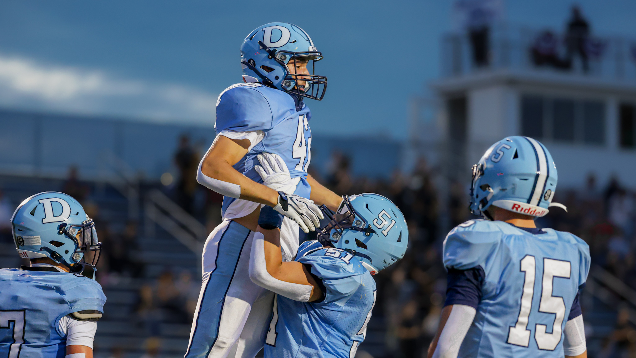 Dallas Comes Out Firing, Rolls Past Valley West 45-12