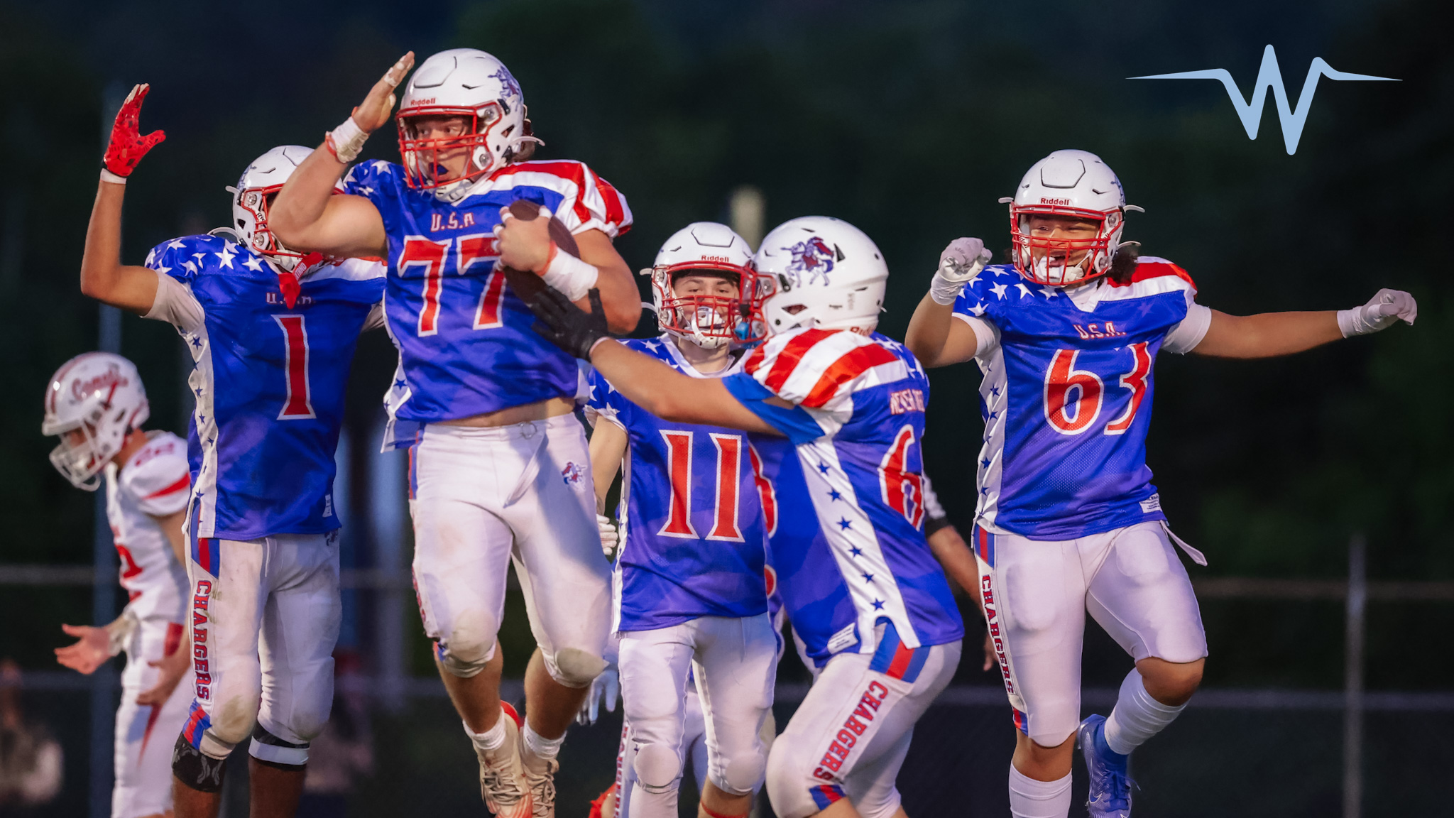 Carbondale Finds a Statement Win, Holds Off Crestwood 14-7 on Salute to Service Night