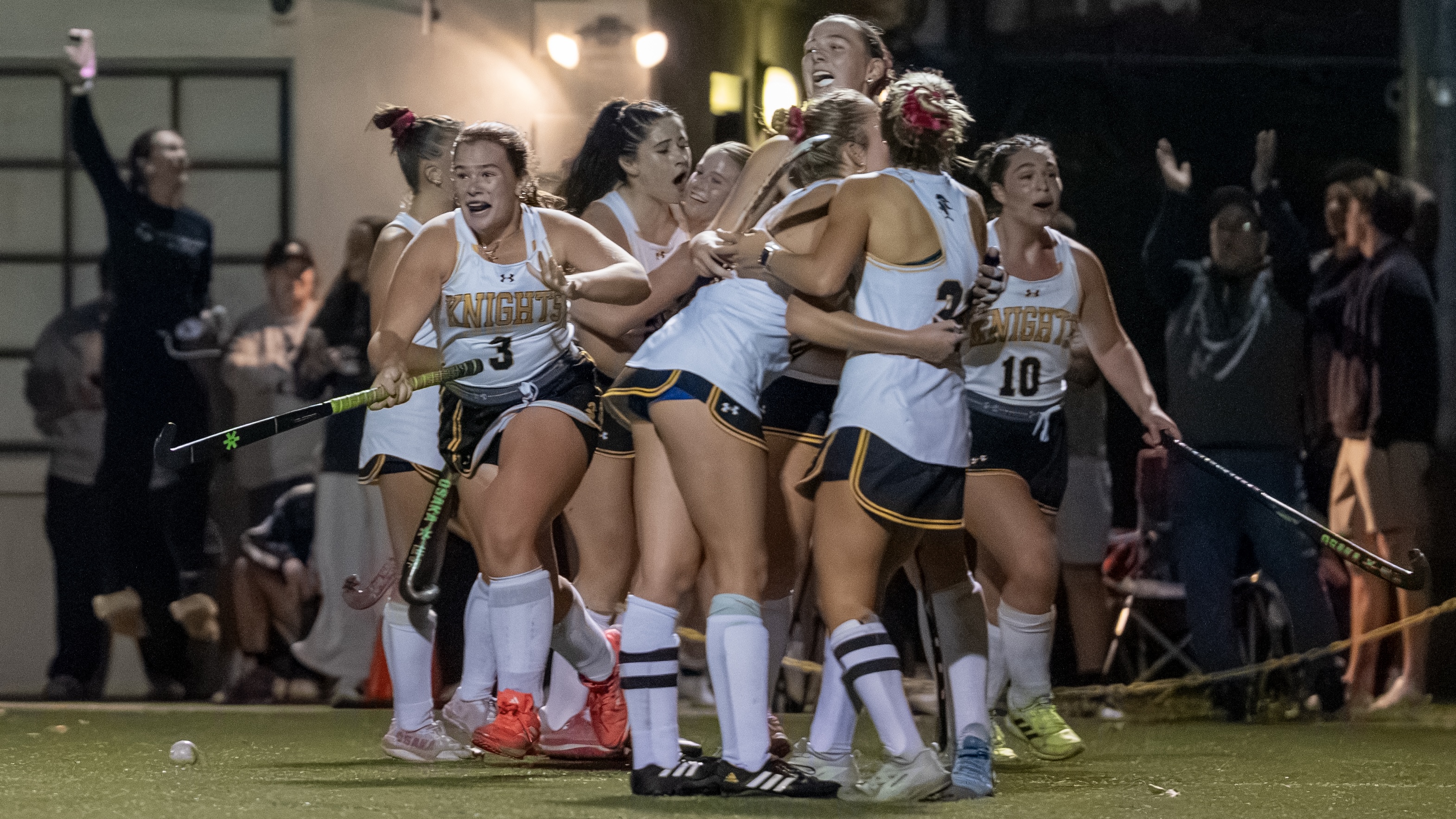 Lake-Lehman Stuns Top-Seeded Wyoming Seminary, Advances to District 2 Class A Championship
