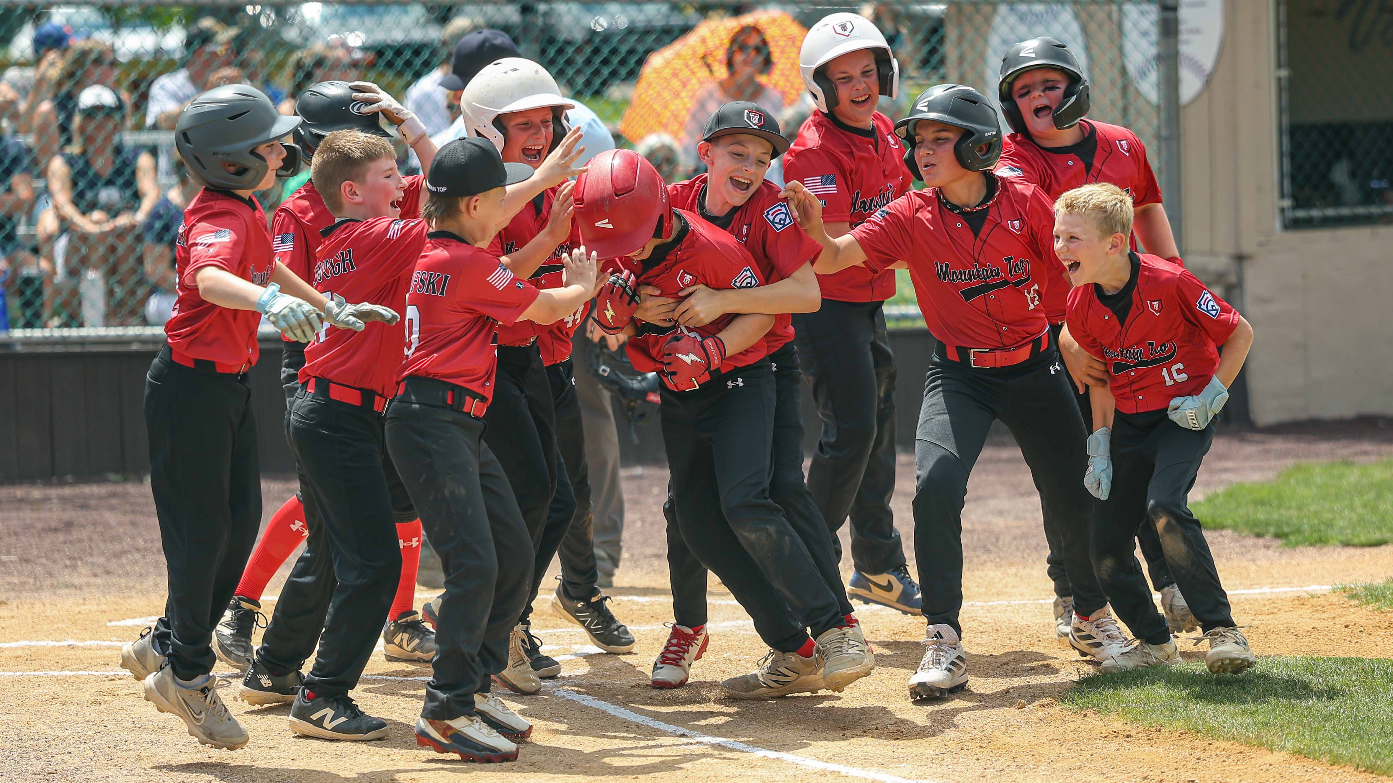 Arcangeli's Three-Run Blast Powers Mountain Top 11s to Win